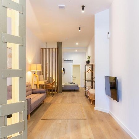 ולנסיה Mestalla Flats By Nomad Host מראה חיצוני תמונה
