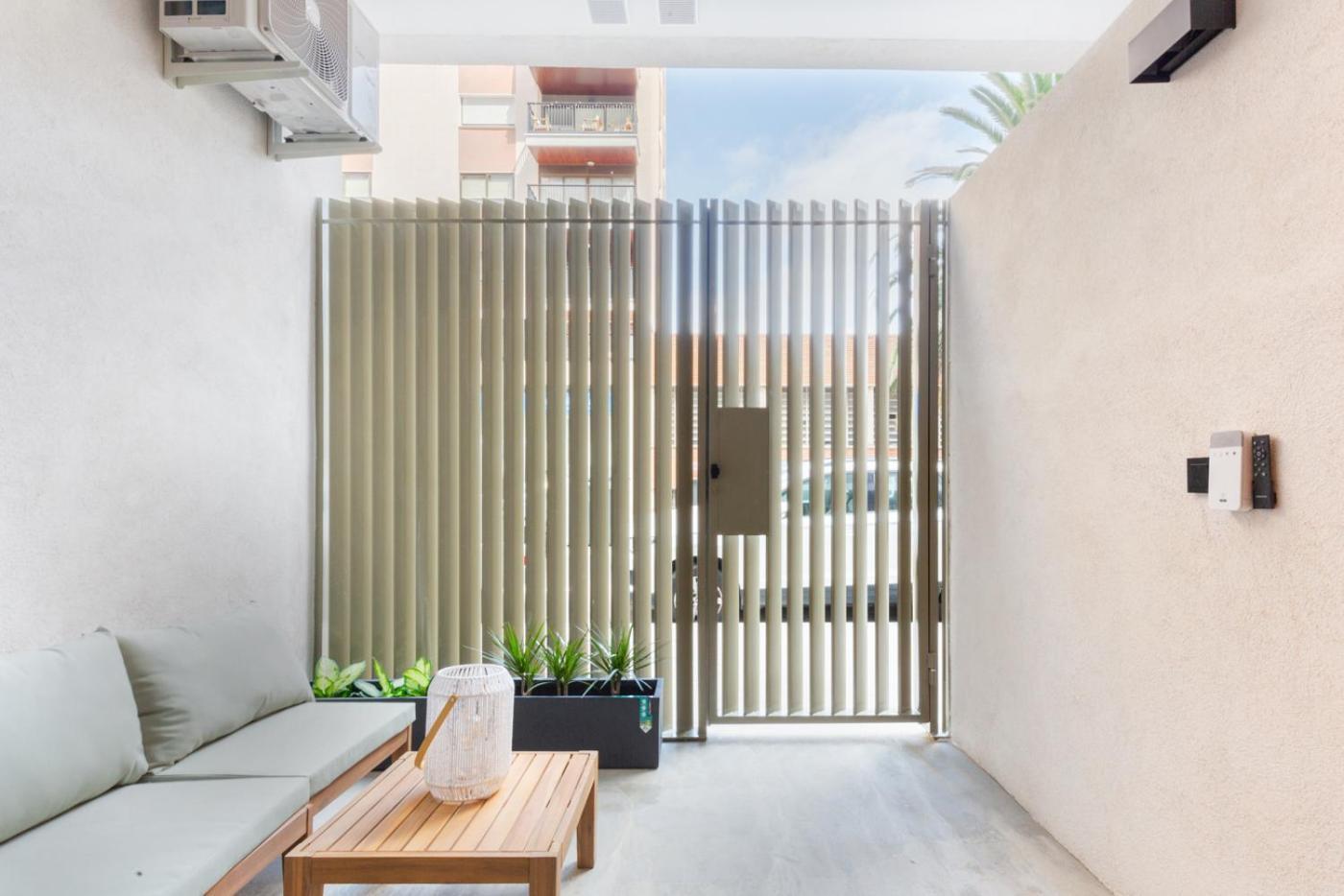 ולנסיה Mestalla Flats By Nomad Host מראה חיצוני תמונה