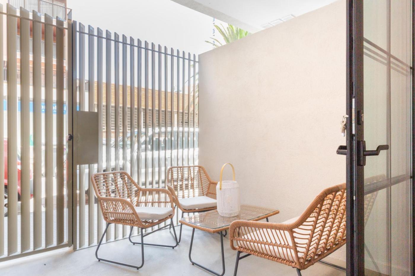 ולנסיה Mestalla Flats By Nomad Host מראה חיצוני תמונה
