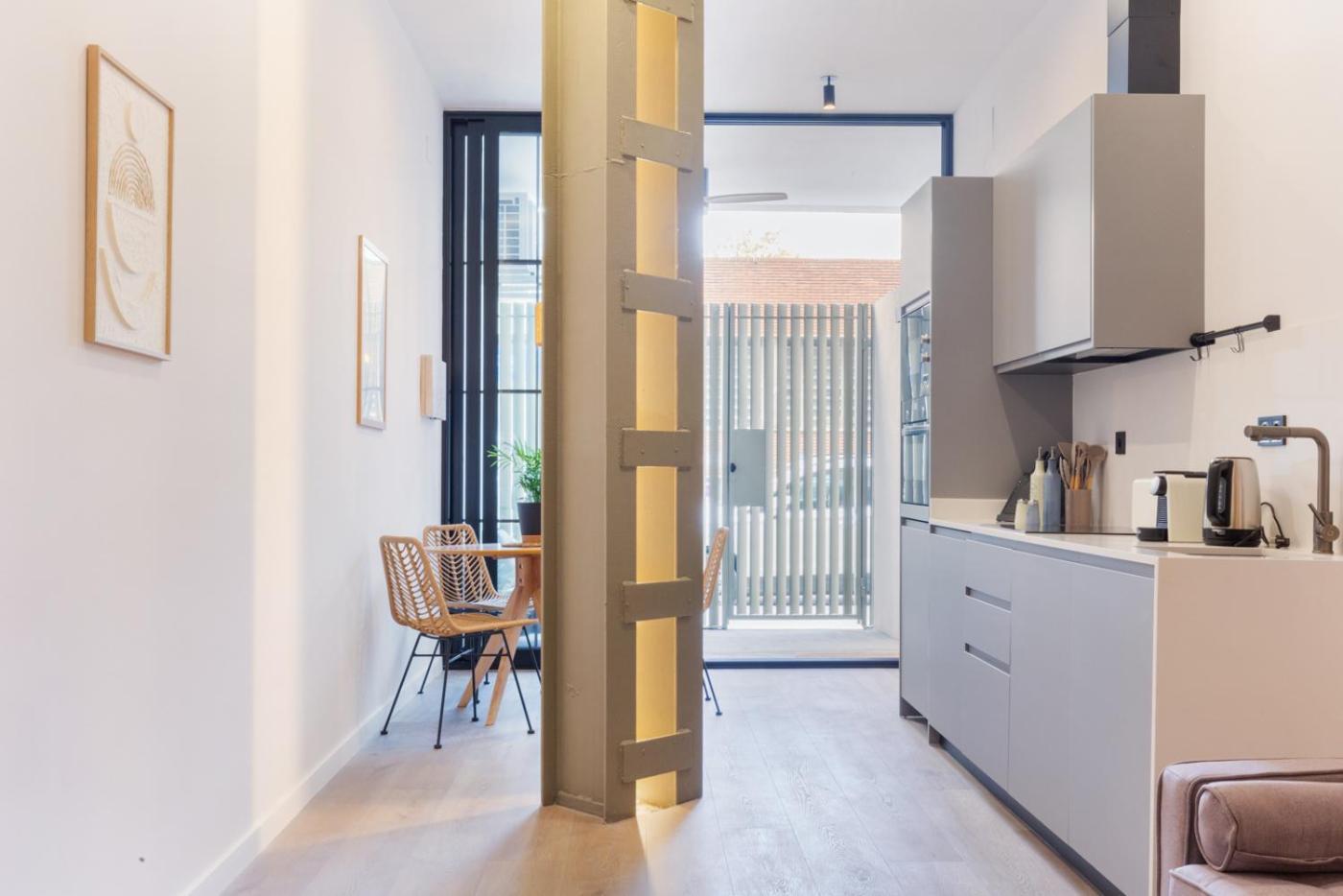 ולנסיה Mestalla Flats By Nomad Host מראה חיצוני תמונה