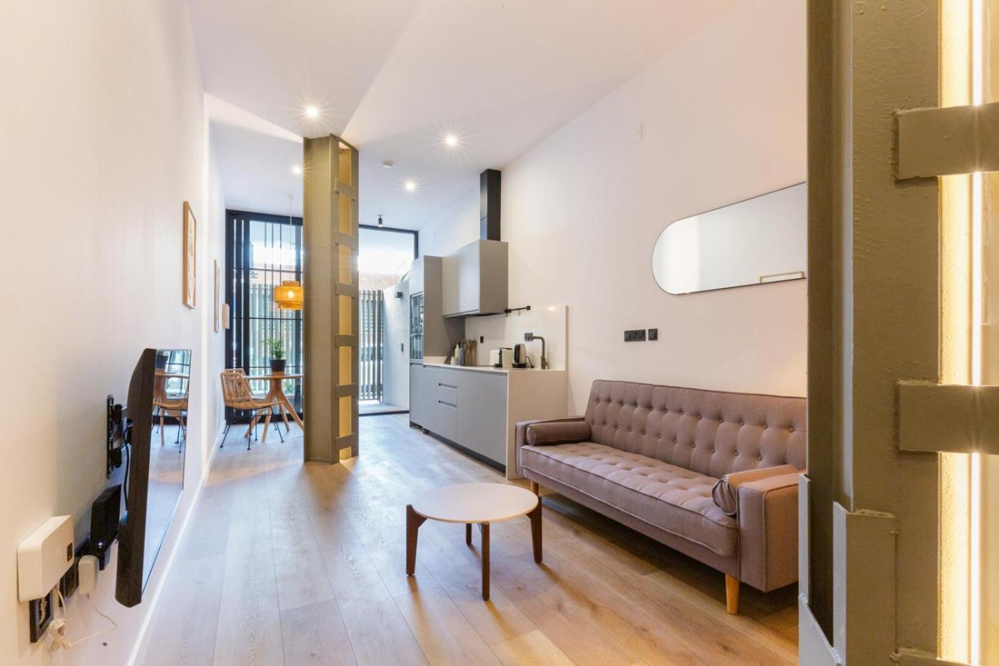 ולנסיה Mestalla Flats By Nomad Host מראה חיצוני תמונה