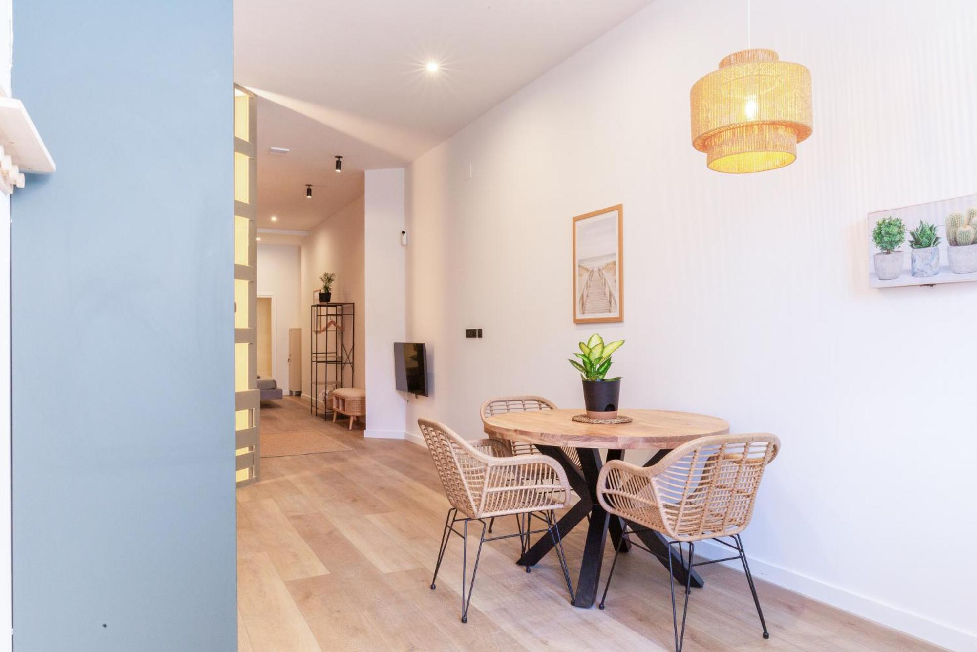 ולנסיה Mestalla Flats By Nomad Host מראה חיצוני תמונה