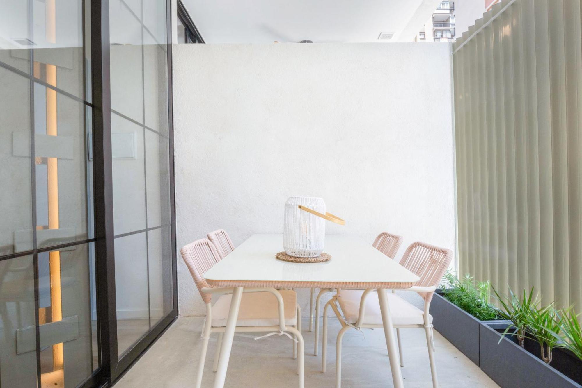 ולנסיה Mestalla Flats By Nomad Host מראה חיצוני תמונה